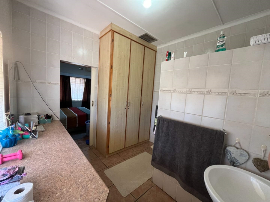 3 Bedroom Property for Sale in Oosterville Northern Cape